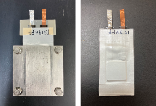 全固体電池を治具で固定した実験の様子（左が治具あり）