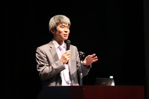 「特別講演 同志社大学 田中教授」の写真