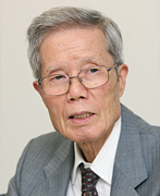 進藤昭男博士の写真（クリックすると大きな画像でご覧いただけます。）