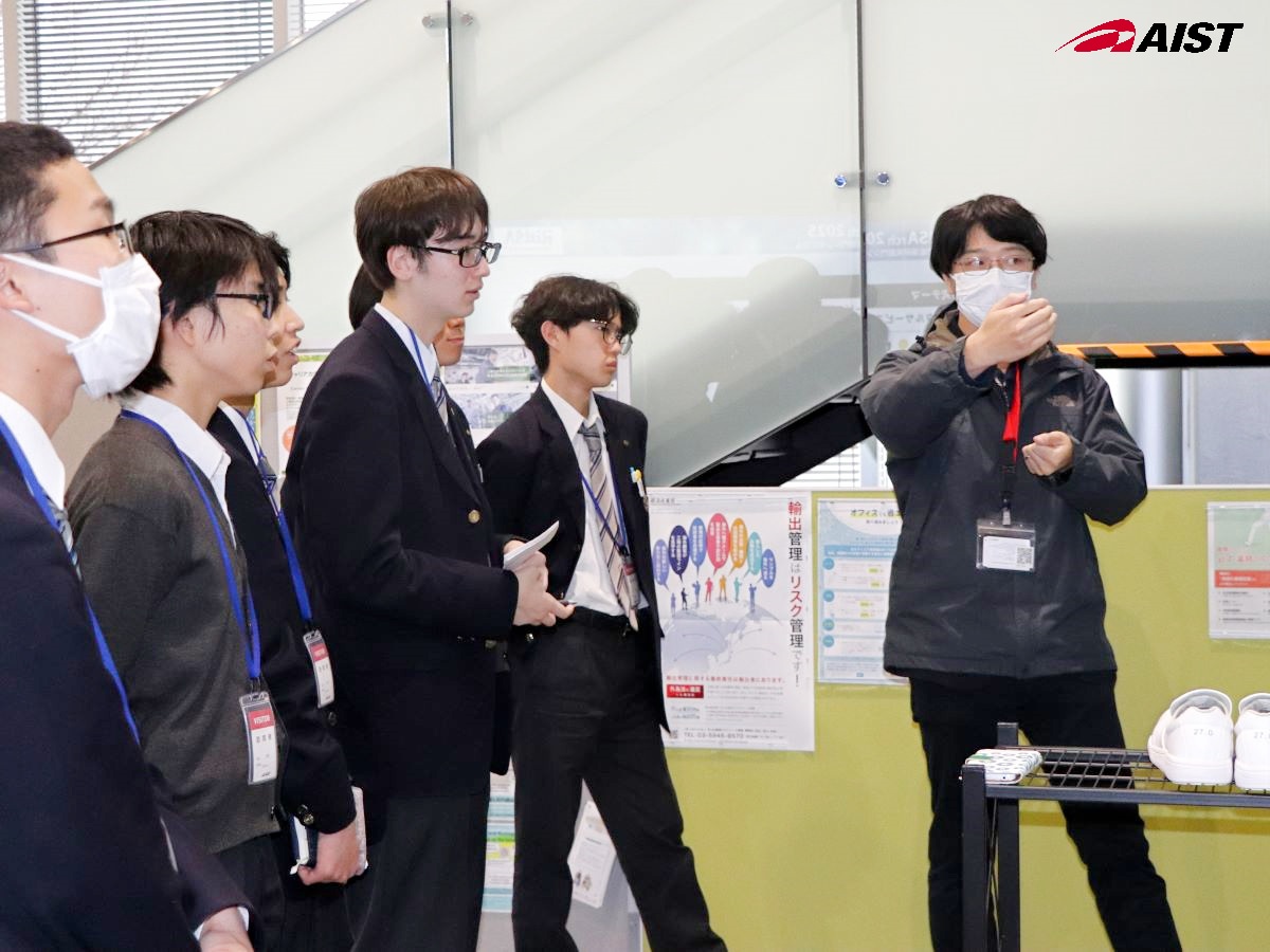 SFSの仕組みについて説明する小木曽さん