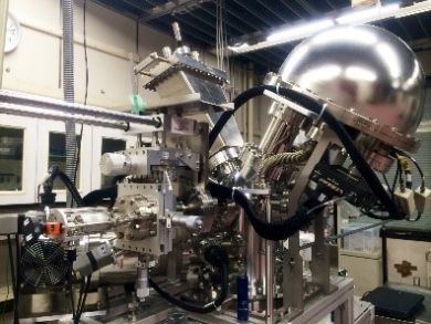 Photo: X-ray photoelectron spectrometer for evaluating thickness and mass of surface layers of silicon single-crystal sphere