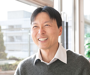 相澤 崇史上級主任研究員の写真