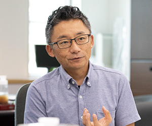 金子 晋久首席研究員の写真