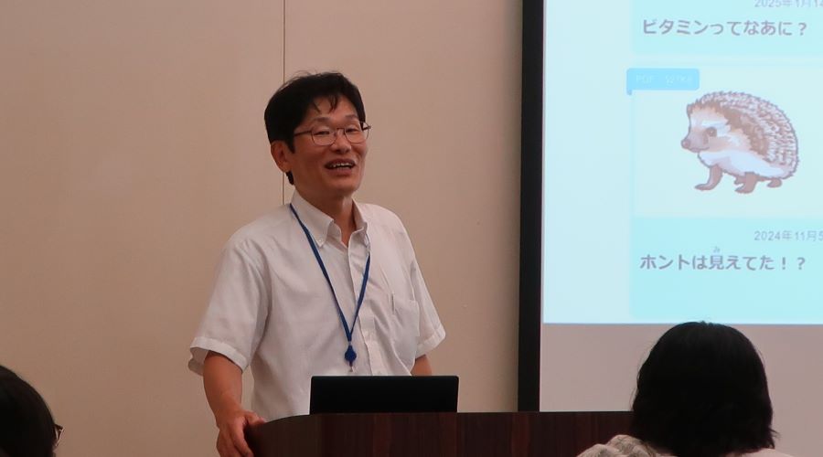 講演中の花井総括主幹と筑波大学生の皆様