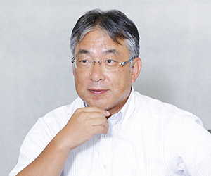 吉田 良行副センター長の写真