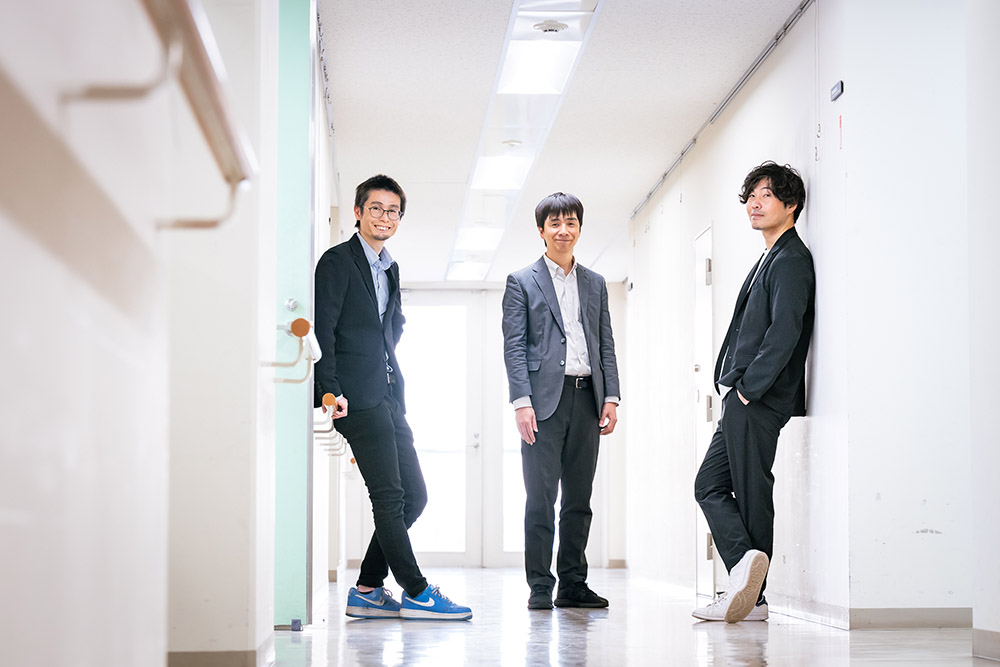 研究者3人の写真