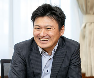 日下 靖之研究グループ長の写真