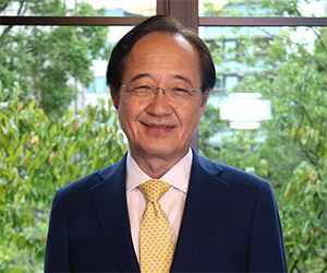 益 一哉センター長の写真