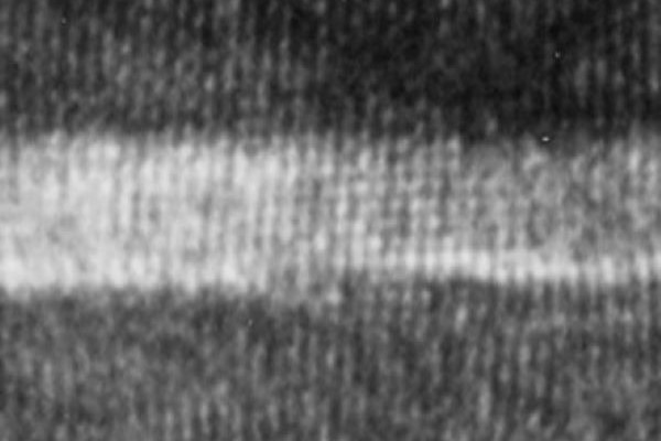 磁気トンネル接合の顕微鏡写真