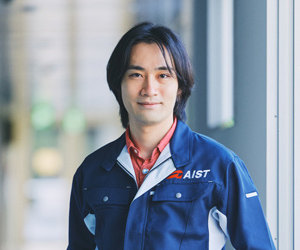 小澤 暁人主任研究員の写真