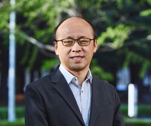 Cong Guangwei研究チーム長の写真