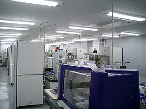 臨床バイオインフォマティクス研究施設内プロテオーム解析室の写真2