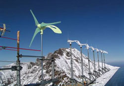 小型風力発電機の写真