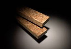 間伐材・廃棄木材利用木質材料の写真