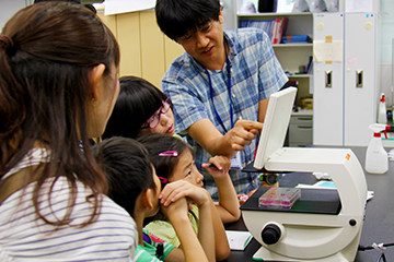 E 生物系の実験室を見に行こう！ についての写真2