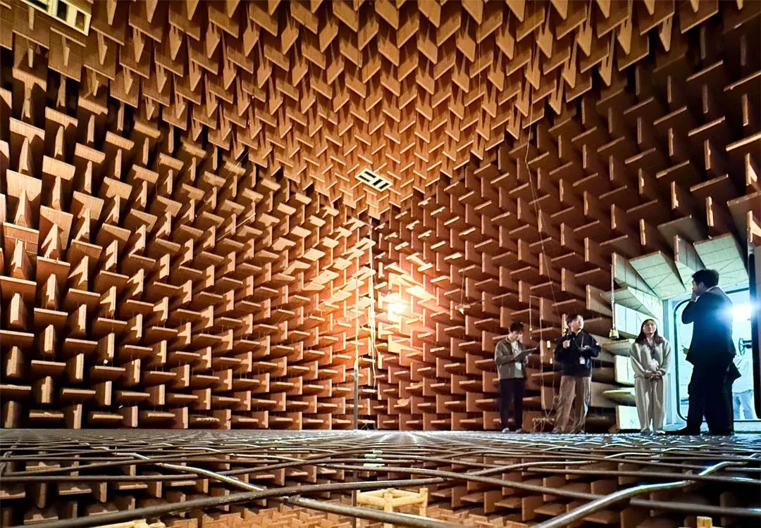 「音が消える VS 出た音が聞こえ続ける!音響特性が両極端な、無響室&残響室の聴きくらべツアー」のイメージ画像