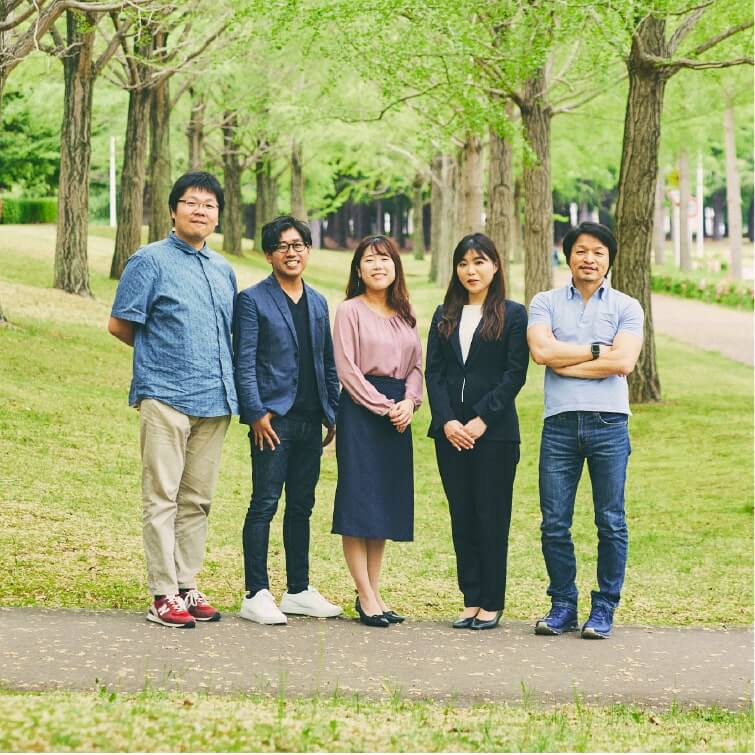 研究職と総合職。研究成果の社会実装に欠かせない、互いの役割に迫る。のイメージ画像