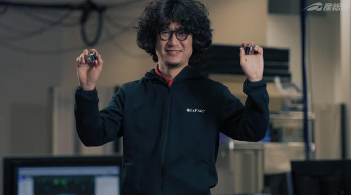 あうんの呼吸でサインを送る。の背景画像