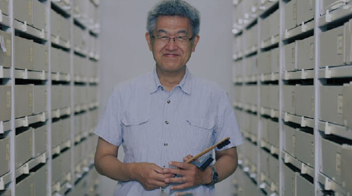 研究の日常は、非日常だ。の背景画像