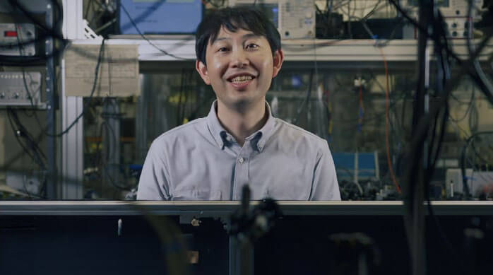 超高精度な時計を起動する。の背景画像